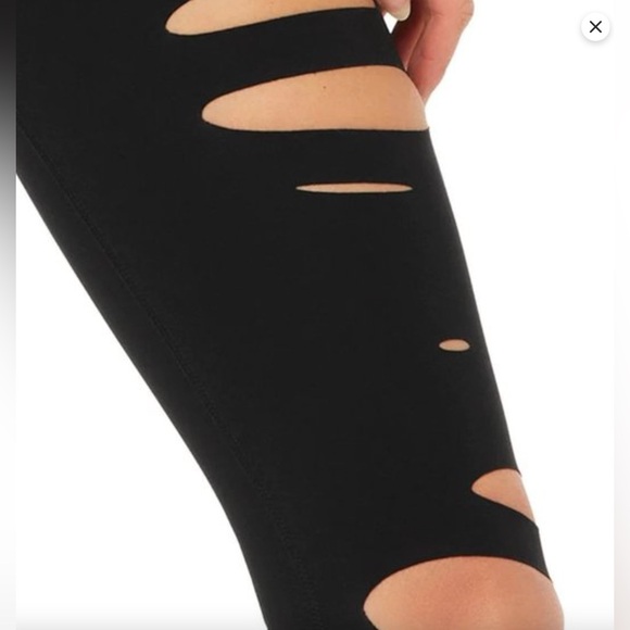 Alo Yoga High Waisted Ripped Warrior Leggings Size XSmall,m - Picture 2 of 7